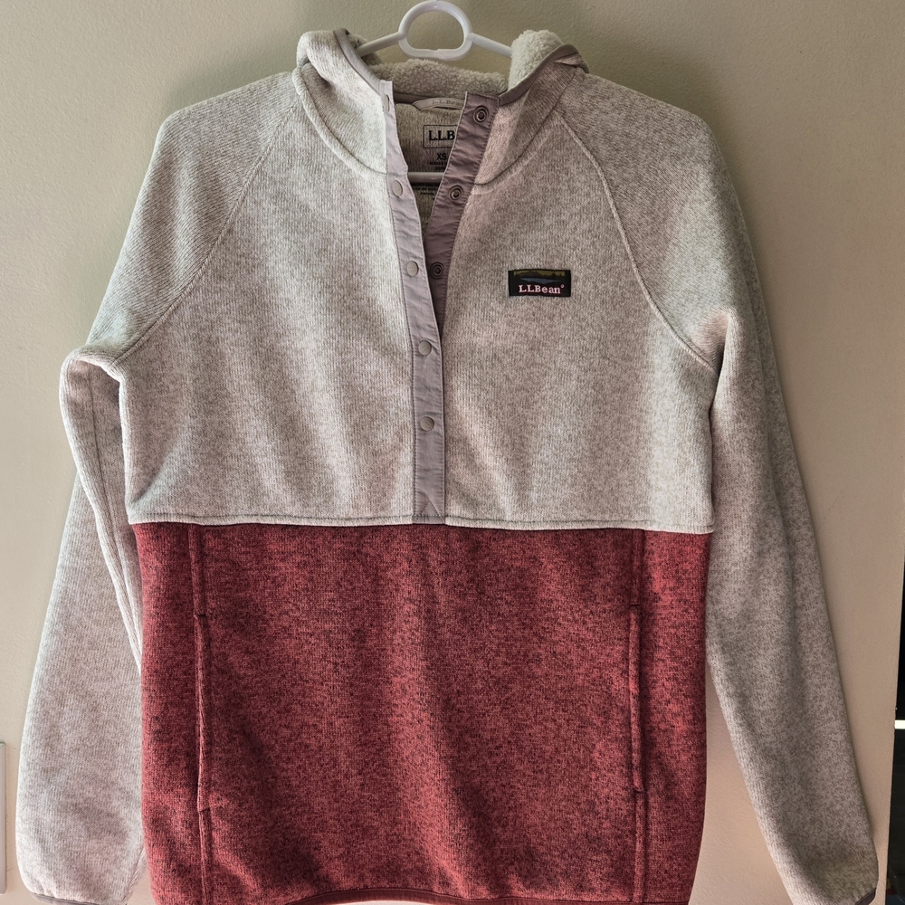 Women's Cream and Red Pullover by L.L. Bean Size XS Reg - Picture 3 of 6